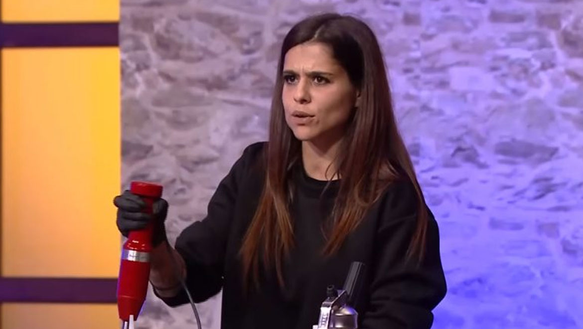 MasterChef: Η συγκλονιστική εξομολόγηση της Ντίνας – «Ήμουν δύο μήνες σε κώμα»