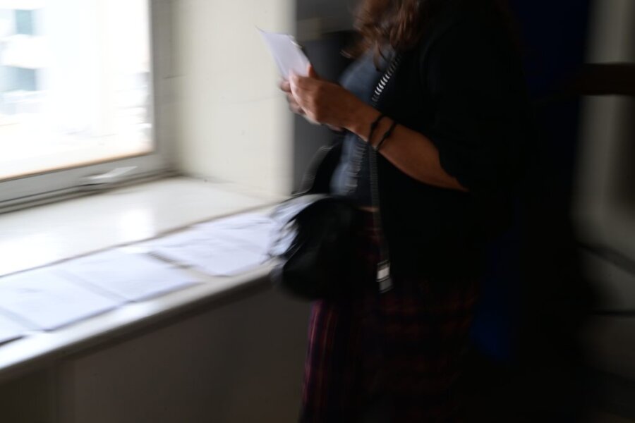 Νέα δημοσκόπηση Opinion Poll: Πρώτη η ΝΔ – Οι τάσεις για Καρυστιανού, Τσίπρα, Σαμαρά