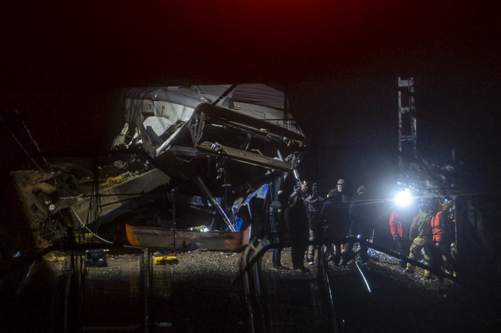 Ισπανία: Ένας νεκρός και πέντε σοβαρά τραυματίες σε νέο σιδηροδρομικό δυστύχημα