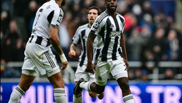 Νιούκαστλ – Αϊντχόφεν 3-0: Για 8άδα οι Άγγλοι, θετικό αποτέλεσμα για τον Ολυμπιακό (vid)