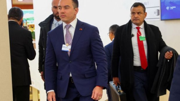 Δασμοί α λα Τραμπ του Ισημερινού στην Κολομβία για τα ναρκωτικά