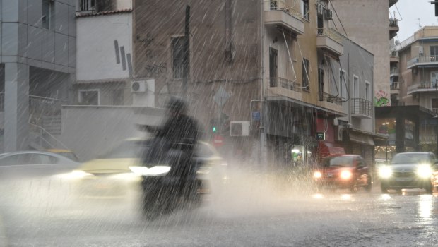 Καιρός - Μαρουσάκης: Νέα κύματα καταιγίδων τις επόμενες ώρες και στην Αττική