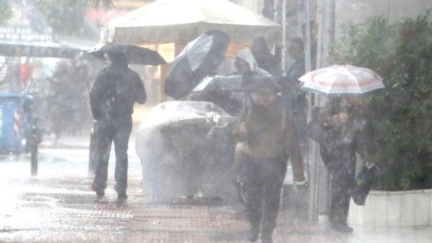 Καιρός: Βροχές και καταιγίδες την Παρασκευή - Τι θα γίνει στην Αττική