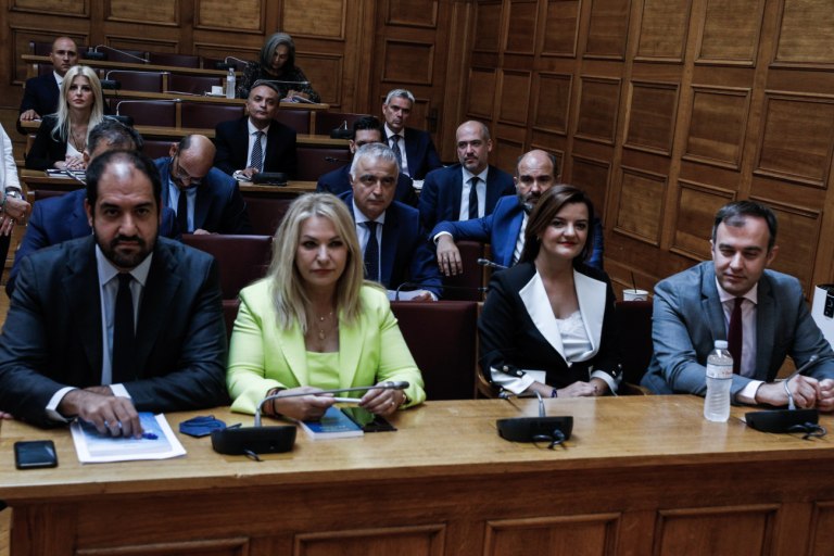 Αποκάλυψη in: Αυτές ήταν οι «προσχεδιασμένες» ερωτήσεις της ΝΔ στην εξεταστική για τις υποκλοπές