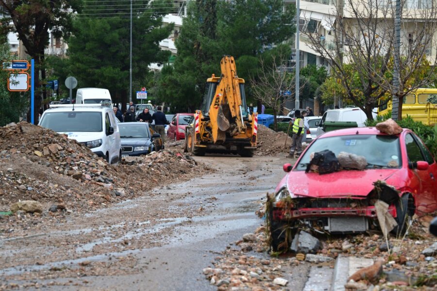 «Ραγίζει καρδιές» ο πατέρας της 52χρονης που έχασε τη ζωή της στην κακοκαιρία - «Κάποιοι φταίνε»