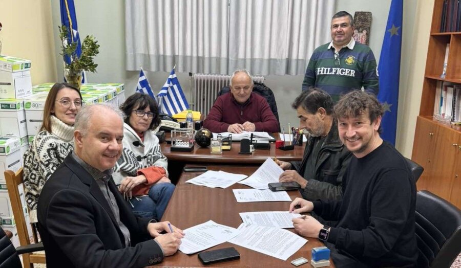 img-1d3525f7d164f755e3d2ab35722fb772-v