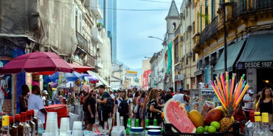 Αυτός είναι ο «πιο cool» δρόμος του 2026 - Γεμάτος μουσική και μποέμ ατμόσφαιρα