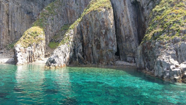 Ιταλία: Το παραδεισένιο νησί χωρίς δρόμους, χωρίς σήμα τηλεφώνου και σχεδόν χωρίς τουρίστες