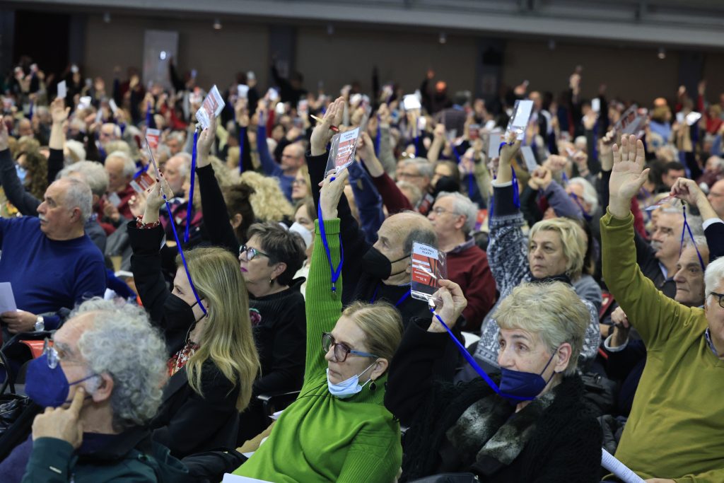 Συμβιβασμός στη ΝΕΑΡ: Πώς αποφεύχθηκε η ρήξη ανάμεσα σε Χαρίτση – Σακελλαρίδη