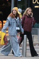 Μαίρη Συνατσάκη – Ντορέττα Παπαδημητρίου: Σπάνια κοινή εμφάνιση στα νότια προάστια