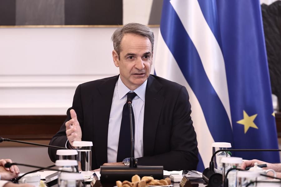 Μητσοτάκης για τα Τρίκαλα: Η σκέψη μας βρίσκεται με τις οικογένειες των θυμάτων