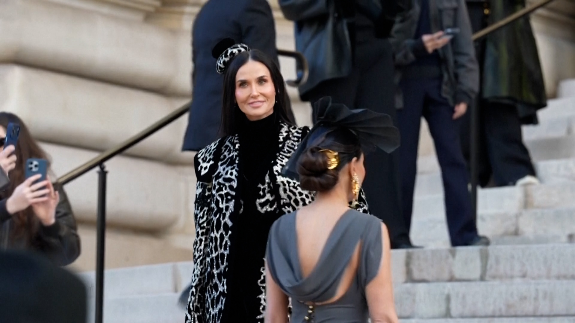 2026-01-26t113726z-1-lwd997626012026rp1-rtrwnev-c-9976-fashion-paris-haute-couture-schiaparelli-00-00-05-12-still001