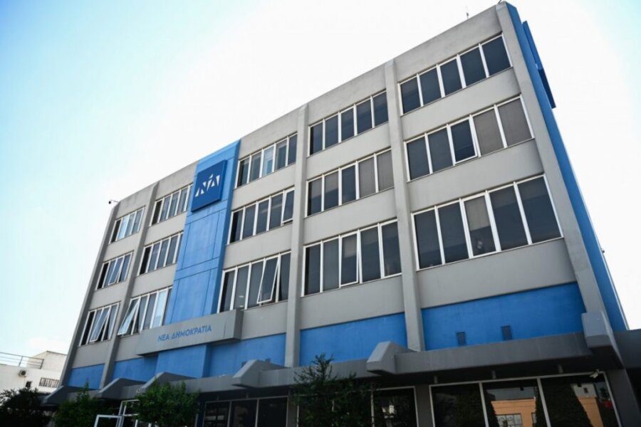 Στη σκιά της τραγωδίας στα Τρίκαλα η πολιτική ατζέντα της ΝΔ