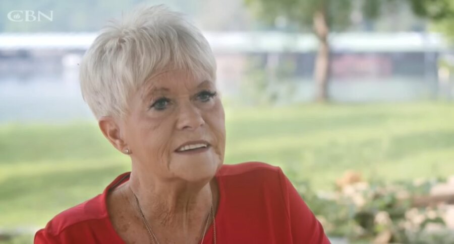 Κλινικά νεκρή για 11 λεπτά – Είδε παράδεισο και κόλαση και τώρα διαδίδει το… μήνυμα