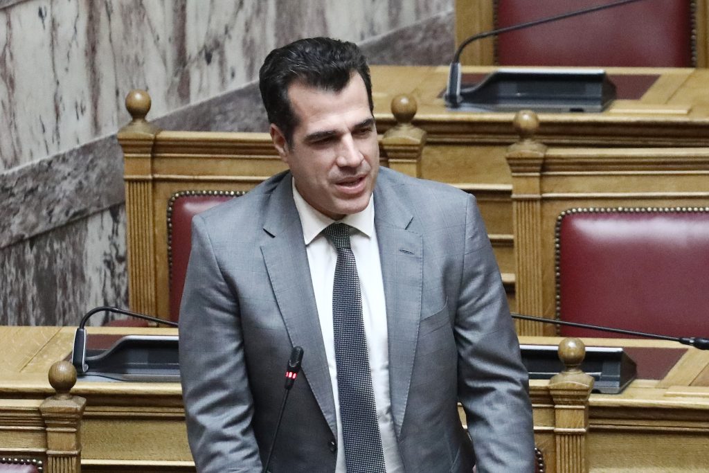 Κύμα ανακλήσεων ασύλου για τούρκους γκιουλενιστές