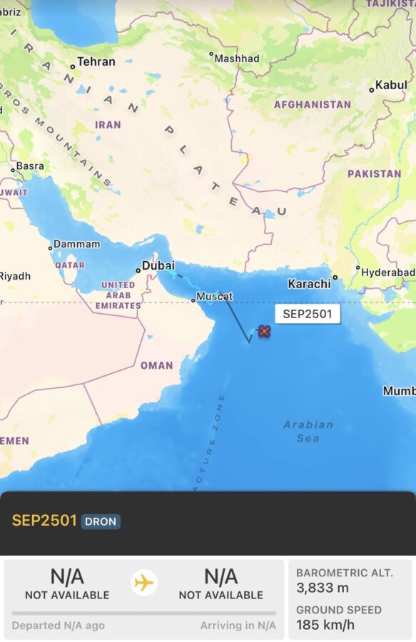 To Ιράν δημοσιεύει βίντεο επίδειξης δύναμης την ώρα που drone πετάει πάνω από το αεροπλανοφόρο