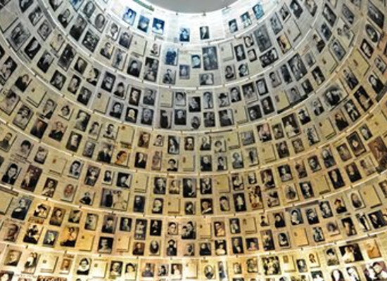 Η μνήμη του Ολοκαυτώματος ως καθήκον της Παιδείας – Το μήνυμα της Σοφίας Ζαχαράκη