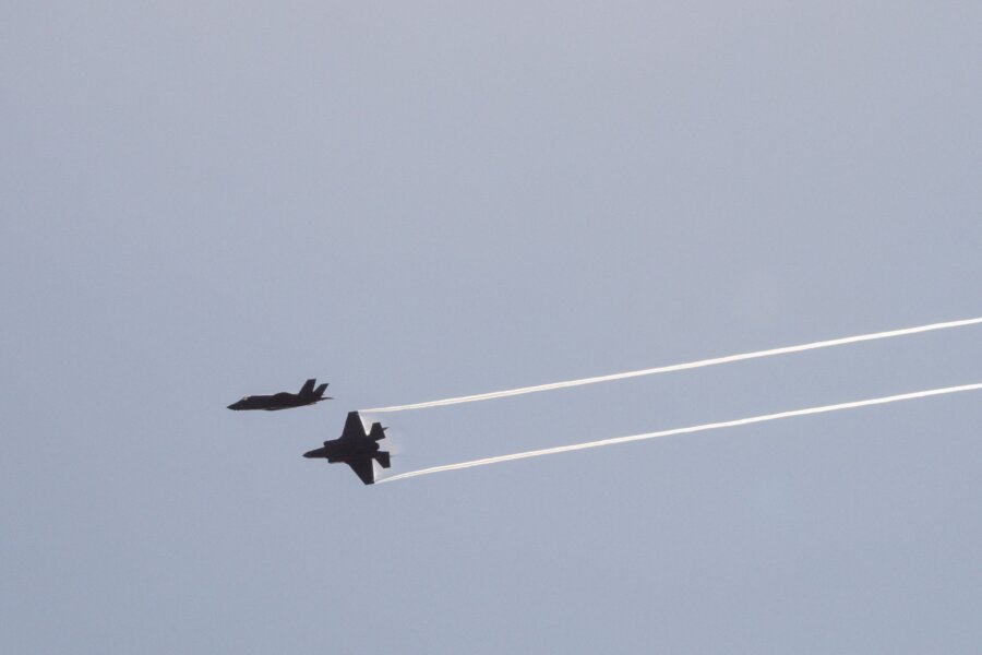 Στα πρόθυρα γενικευμένης σύρραξης: Το Ιράν «στα όπλα» ενώ η αμερικανική αρμάδα πλησιάζει