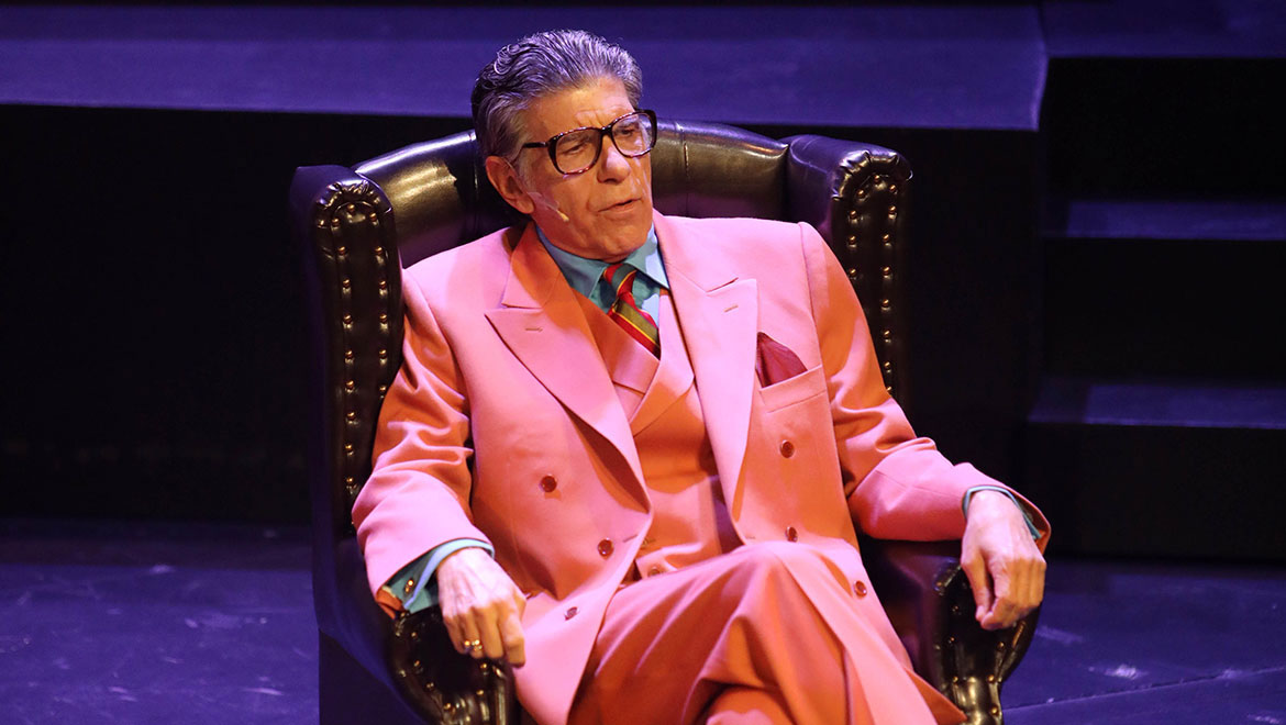 Γιάννης Μπέζος: «Τη βλακεία την αντιμετωπίζεις με χιούμορ ή λέγοντας “περαστικά”» - Τι είπε για το θέμα των αμβλώσεων;