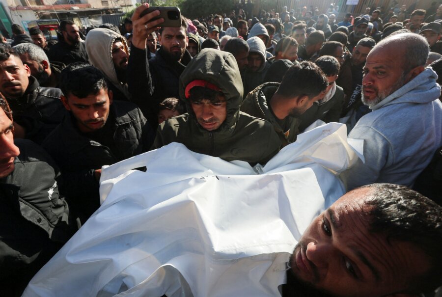 Γάζα: Ισραηλινό σφυροκόπημα με 12 νεκρούς, ανάμεσά τους έξι παιδιά - Οι ΗΠΑ στέλνουν επιθετικά ελικόπτερα στο Τελ Αβίβ