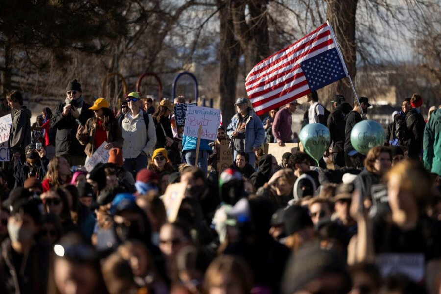 Πλήθος διαδήλωση ΗΠΑ