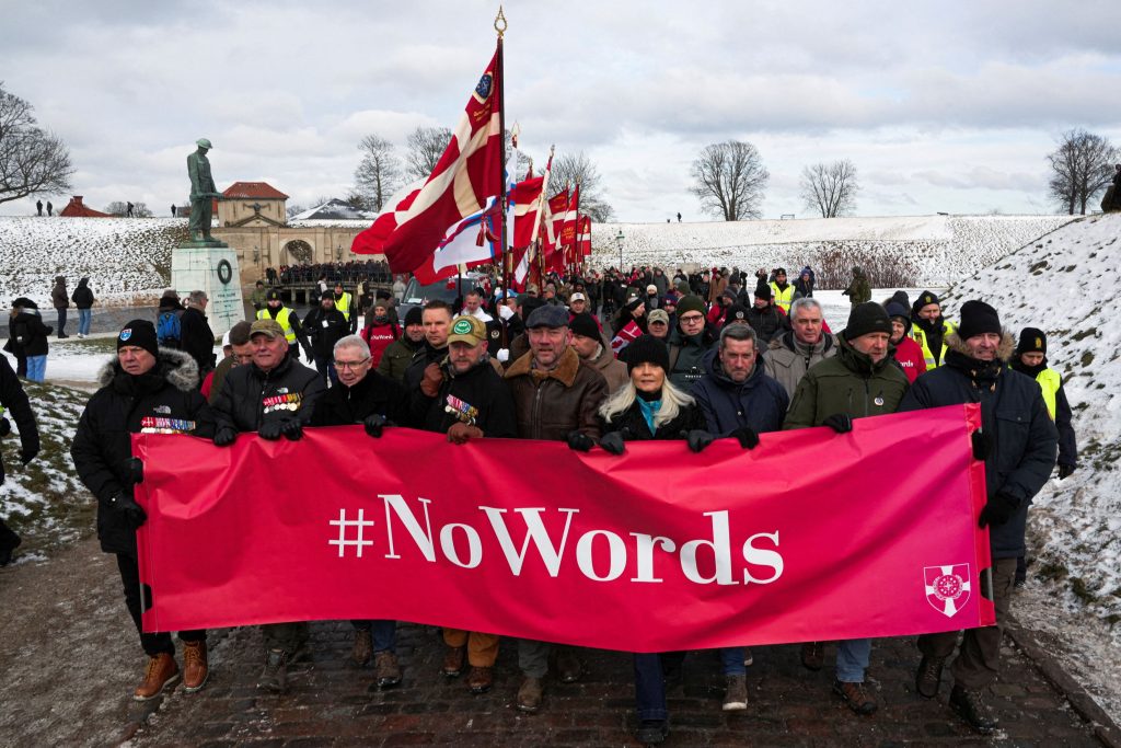 Δανία: «Τραμπ, ζήτα συγγνώμη!» – 10.000 άνθρωποι διαδήλωσαν, κατά του Τραμπ για τις δηλώσεις του για το Αφγανιστάν