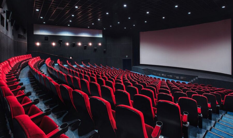 Αναγωγές: Ο Βυσσινόκηπος, ο Γκοντό, ο Δράκος και τα κόμματα