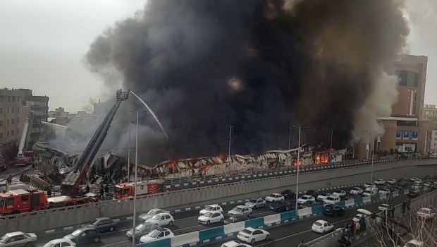 Ιράν: Μεγάλη πυρκαγιά σε αγορά της Τεχεράνης [Φωτογραφίες, βίντεο]