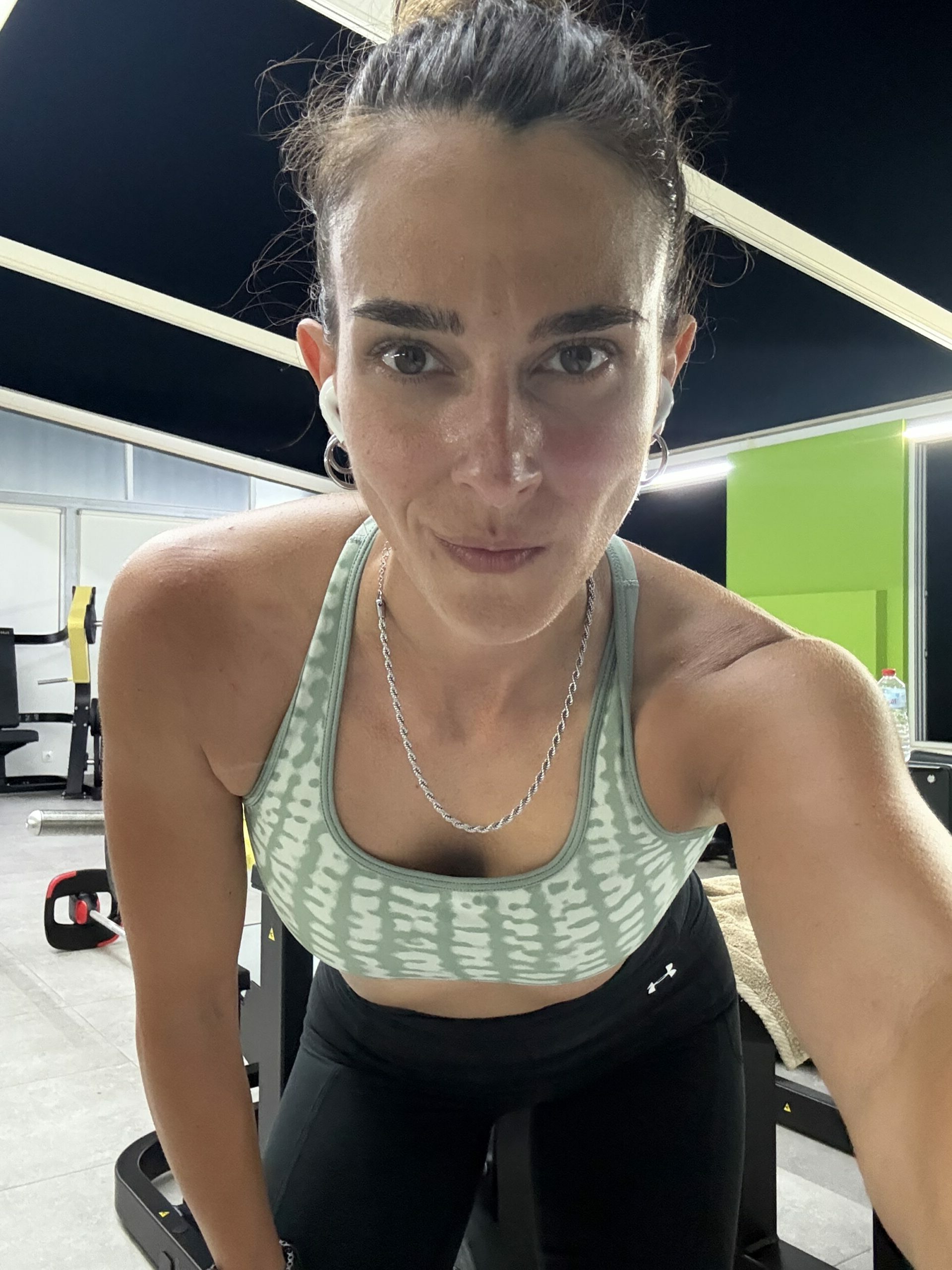 Γυμνάζεστε αλλά δεν βλέπετε αποτέλεσμα; Τι πραγματικά συμβαίνει στο γυναικείο σώμα