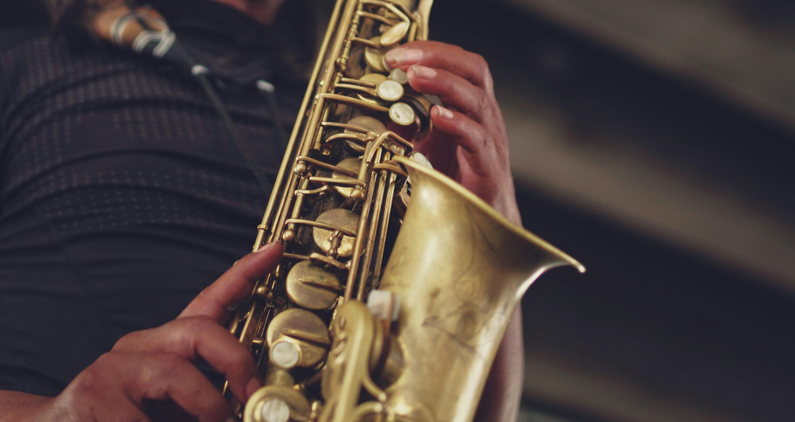 pexels-chevanon-359995