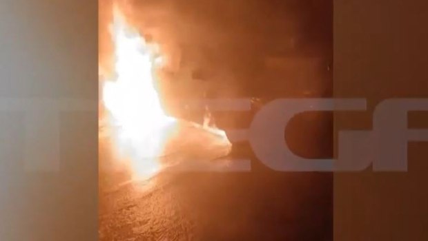 Δασκάλα γιόγκα ανατίναζε αυτοκίνητα συγγενών και φίλων επειδή δεν της δάνειζαν χρήματα - Νέο βίντεο ντοκουμέντο