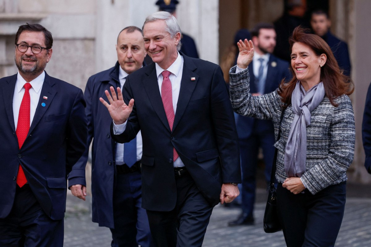 Χιλή: Ο ακροδεξιός εκλεγμένος πρόεδρος Καστ θέλει να «εμπνευστεί» από Μελόνι, Όρμπαν και Μιλέι