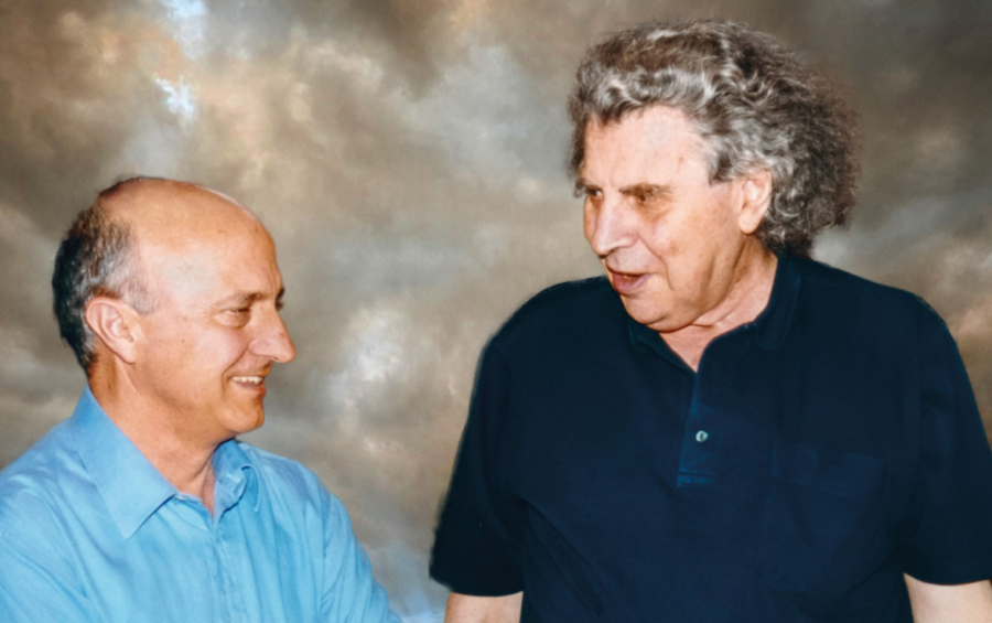 Θεσσαλονίκη: Ο δημοσιογράφος Γιώργος Λογοθέτης παρουσιάζει το βιβλίο του «Ο ΠΑΓΚΟΣΜΙΟΣ Μίκης Θεοδωράκης» στο Βαφοπούλειο