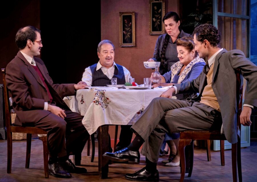 «Η δεξιά, η αριστερά και ο κυρ-Παντελής» σε σκηνοθεσία Στ. Φασουλή στο Θέατρο Εταιρείας Μακεδονικών Σπουδών