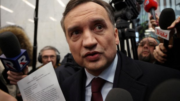 Πολωνία: Ένταλμα σύλληψης σε βάρος του πρώην υπουργού Δικαιοσύνης - Έχει λάβει πολιτικό άσυλο από τον Όρμπαν