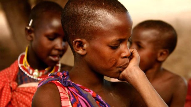 Περισσότερα από 4 εκατομμύρια κορίτσια κινδυνεύουν με ακρωτηριασμό γεννητικών οργάνων, σύμφωνα με τον ΟΗΕ