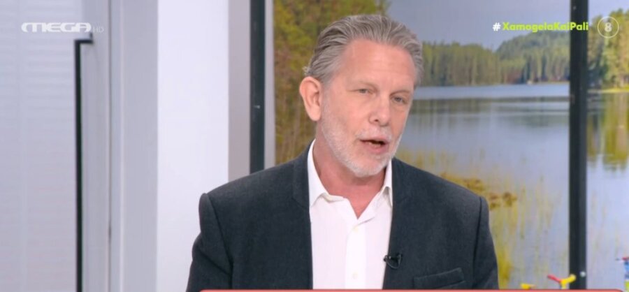 Παύλος Γερουλάνος: Ο μόνος θεσμός που λειτουργεί στην Ελλάδα είναι οι Εύζωνοι