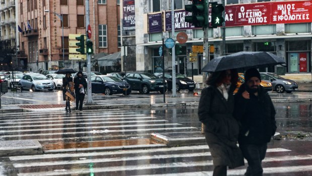 Καιρός: Βροχές σε όλη τη χώρα και αφρικανική σκόνη σε νότια και δυτικά - Πέφτει η θερμοκρασία