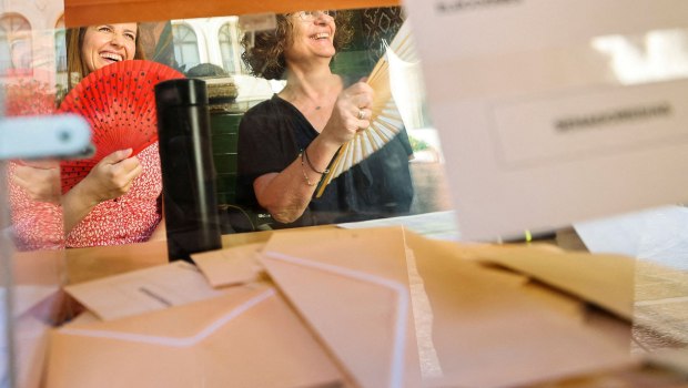 Ισπανία: Νέα πανωλεθρία για τους Σοσιαλιστές του Σάντσεθ σε τοπικές εκλογές - Μεγάλη αύξηση για την Ακροδεξιά