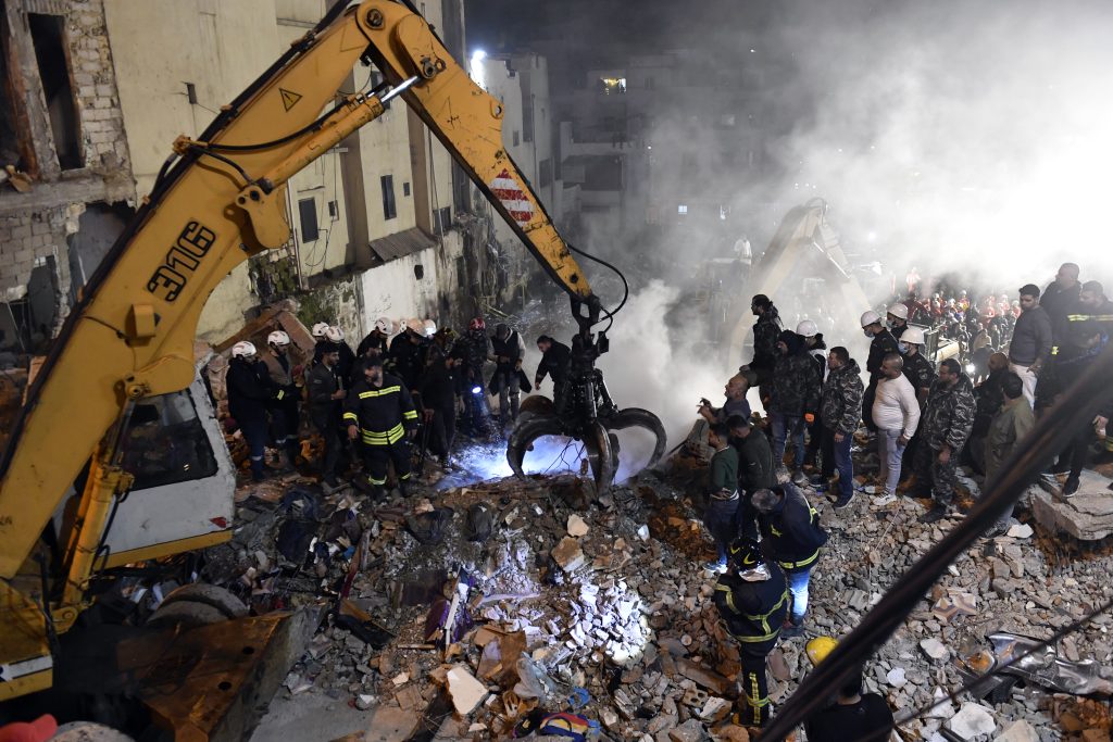 Διάσωση μετά από κατεδάφιση