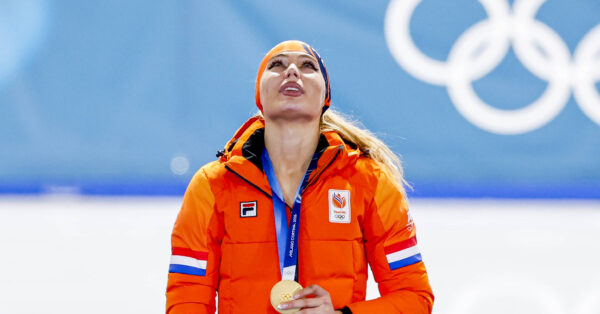 Jutta Leerdam: Η Ολλανδή αθλήτρια που κατέκτησε το χρυσό στα 1000 μ. και έγραψε Ολυμπιακή ιστορία