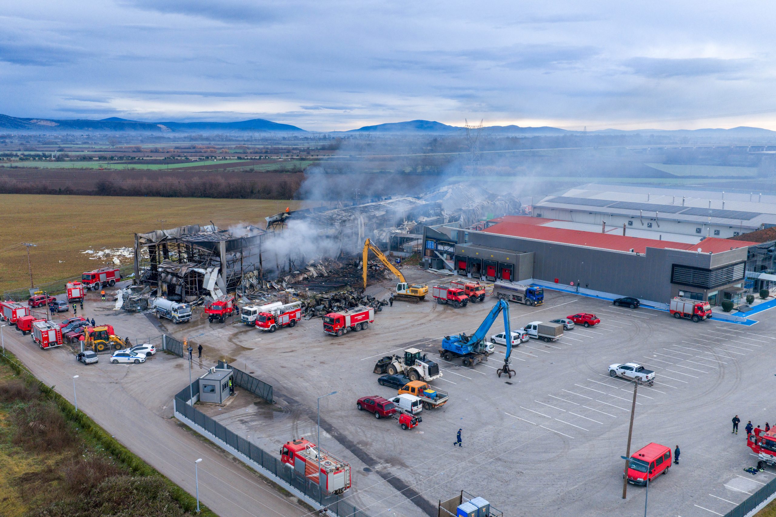 Βιολάντα: Καταθέσεις «φωτιά» από δεκάδες εργαζομένους για πολύμηνη οσμή στο μοιραίο εργοστάσιο – Φόβος για νέα ανάφλεξη