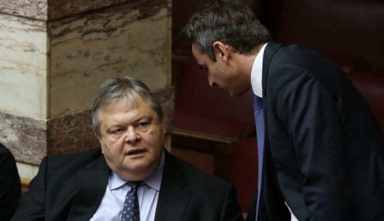 Ποιος φοβάται τον Ευάγγελο Βενιζέλο; – Γιατί τον στοχοποιεί το Μαξίμου