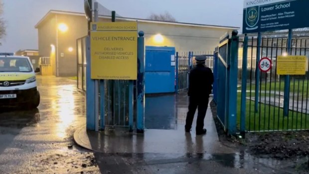 Λονδίνο: Δύο μαθητές τραυματίστηκαν μετά από επίθεση με μαχαίρι σε σχολείο - Αναζητείται ο έφηβος δράστης