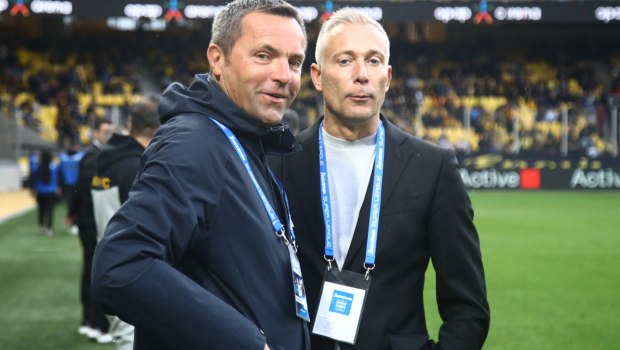 Habit stacking: Το απλό «μυστικό» που κάνει τις υγιεινές συνήθειες να κρατάνε