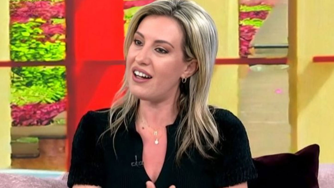 Πόπη Δομάζου για τον έναν χρόνο από τον θάνατο του πατέρα της, Μίμη: «Αυτό το ξαφνικό σε διαλύει»