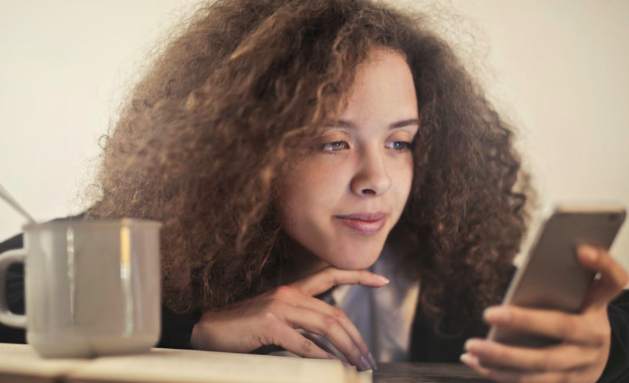 Από την κριτική σκέψη στην κριτική αγνόηση