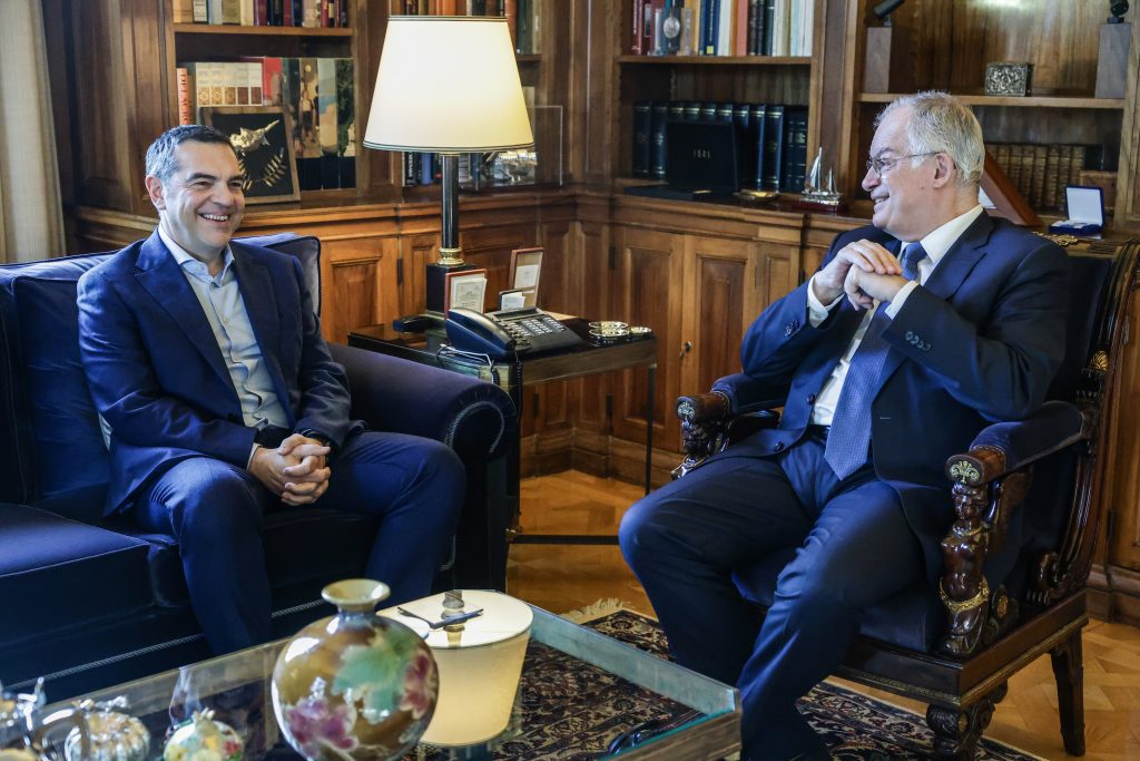 Τσίπρας στον Πρόεδρο της Δημοκρατίας: Καμία συναίνεση στην κυβέρνηση για την αναθεώρηση του Συντάγματος