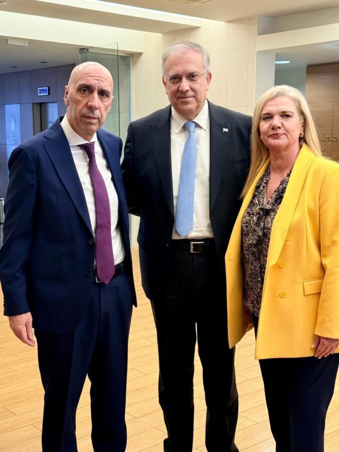 Θεοδωρικάκος: Νέος επιμελητηριακός νόμος το 2026