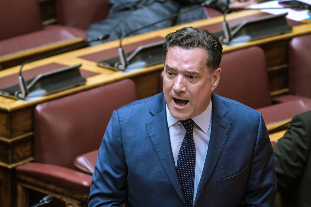 Βουλή: Στα άκρα η κόντρα μεταξύ Κωνσταντοπούλου και Γεωργιάδη — «Άθλιο υποκείμενο» – «Φτάνει με τις διακοπές αυτής της γελοίας»